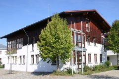 Rathaus mit sanierter Außenfassade