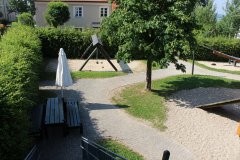 Grossansicht in neuem Fenster: Kindergarten außen 2