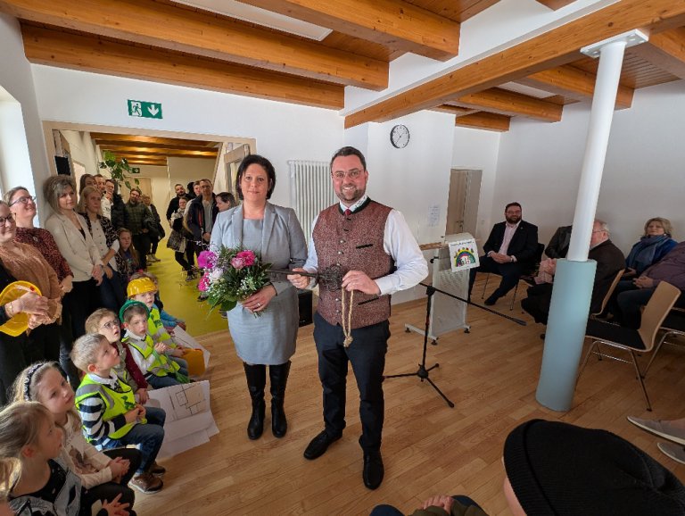 Einweihung KiTA - Schlüsselübergabe